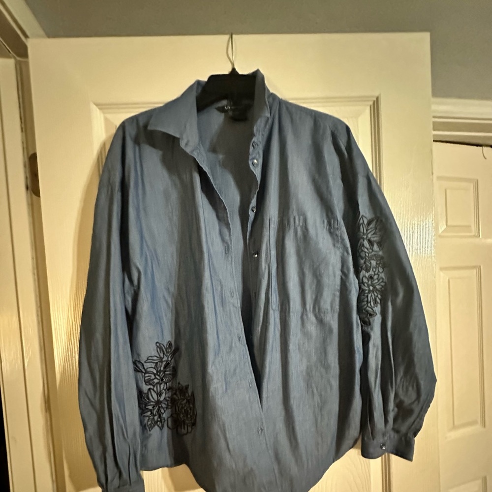 Armani Exchange Woman’s long sleeved blouse - large